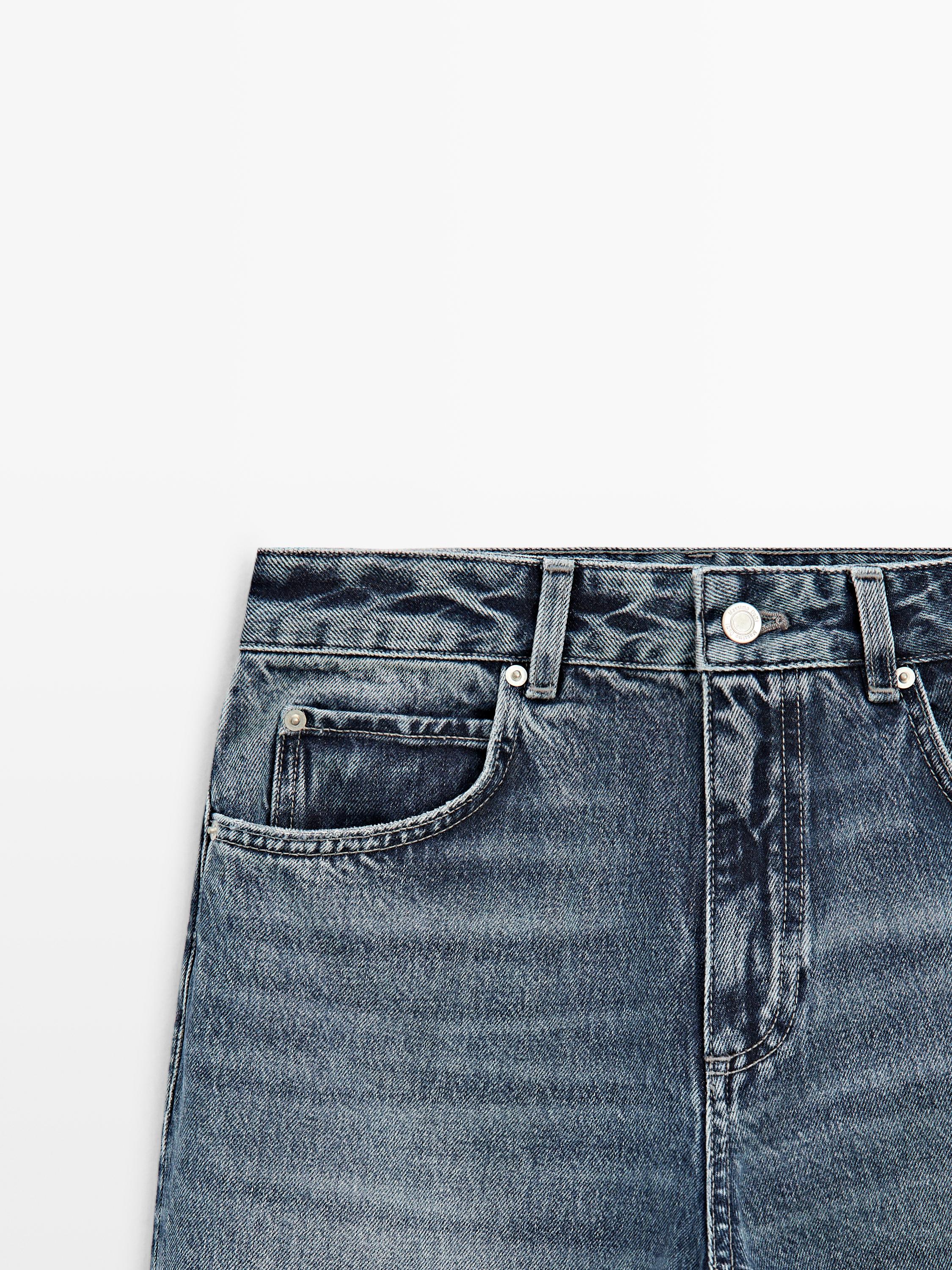 High-waist relaxed fit barrel jeans